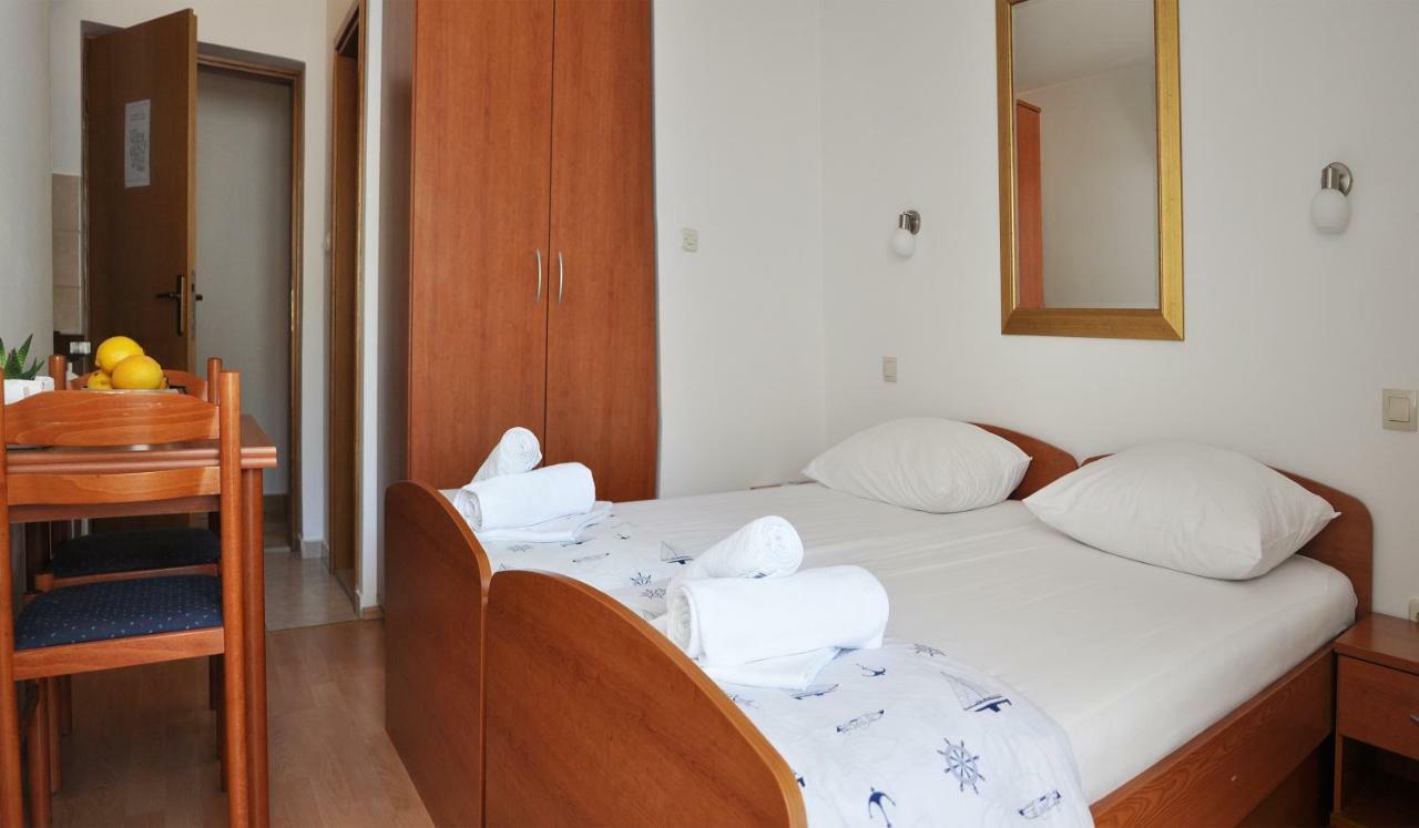 Sunrise Apartments And Studio Apartments 1 Локва Рогозница Екстериор снимка