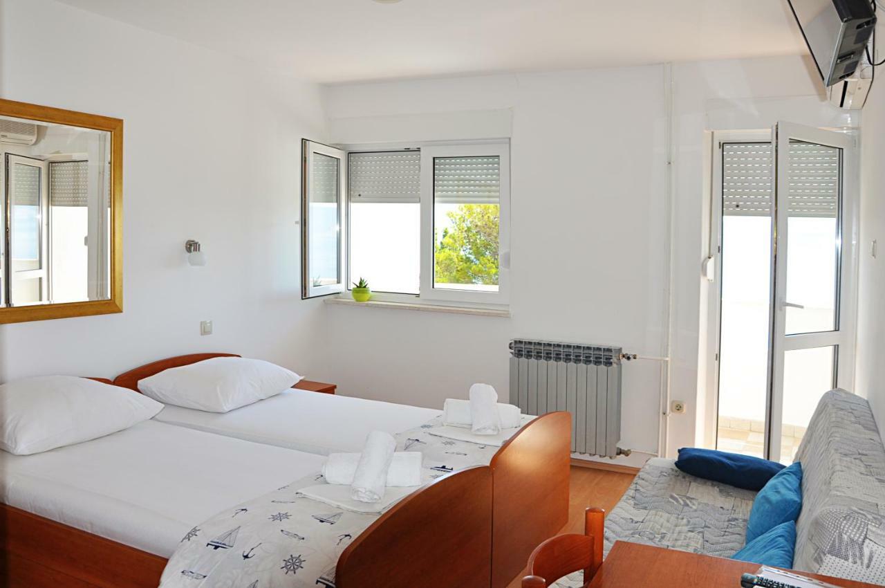 Sunrise Apartments And Studio Apartments 1 Локва Рогозница Екстериор снимка